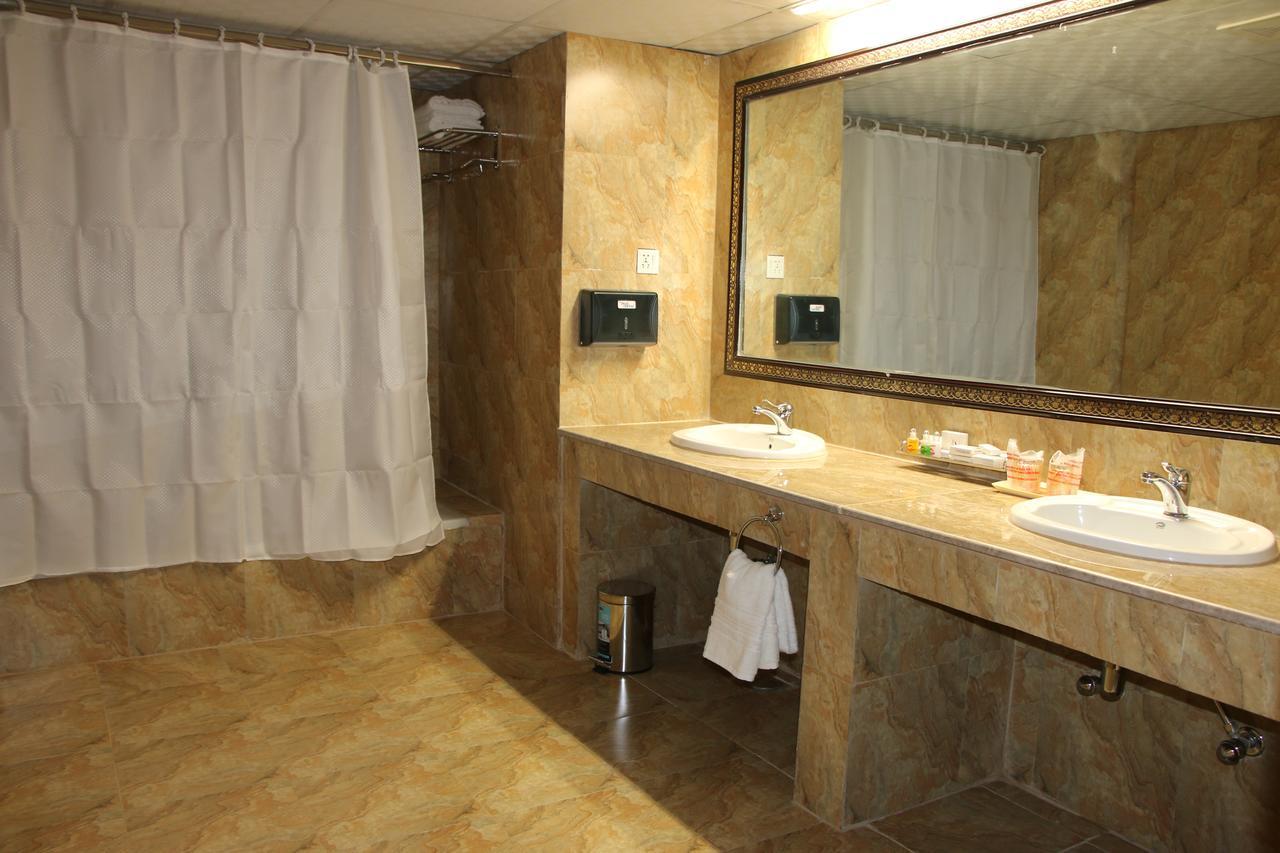 Indus Hotel Hyderabad Luaran gambar