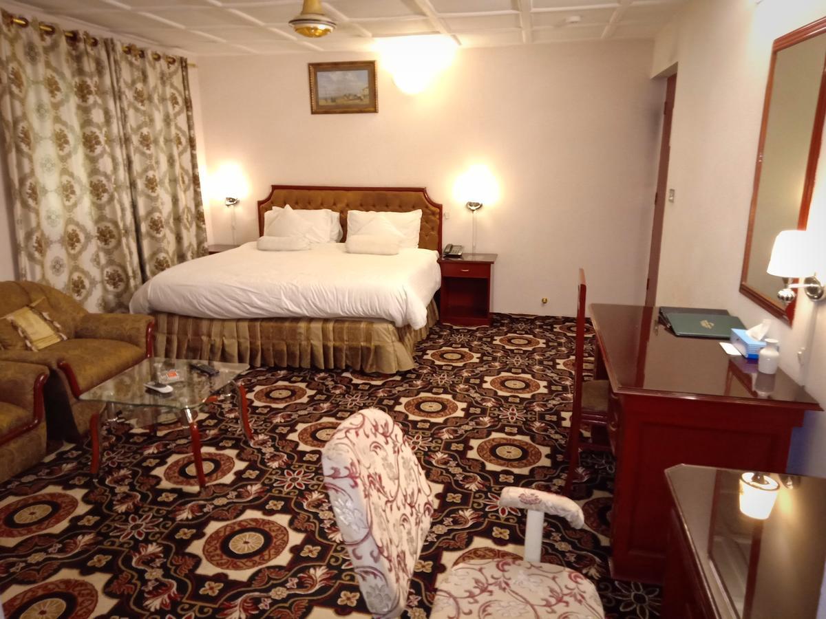 Indus Hotel Hyderabad Luaran gambar